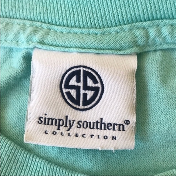 Simply Southern Date Attire Must Haves Short Sleeve Crewneck Graphic‎ T-shirt - Picture 5 of 7
